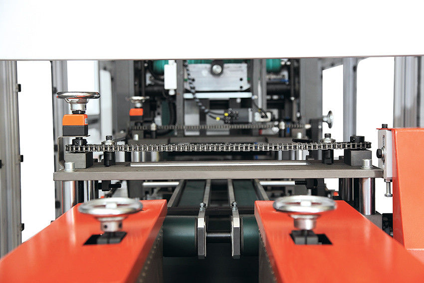 Automatic Smart Feeding Mitsubishi Paper Napkin Packing Machine 3D Packing